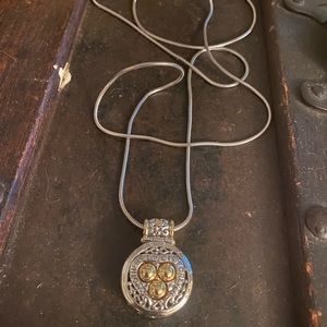 John Medeiros Mother child necklace